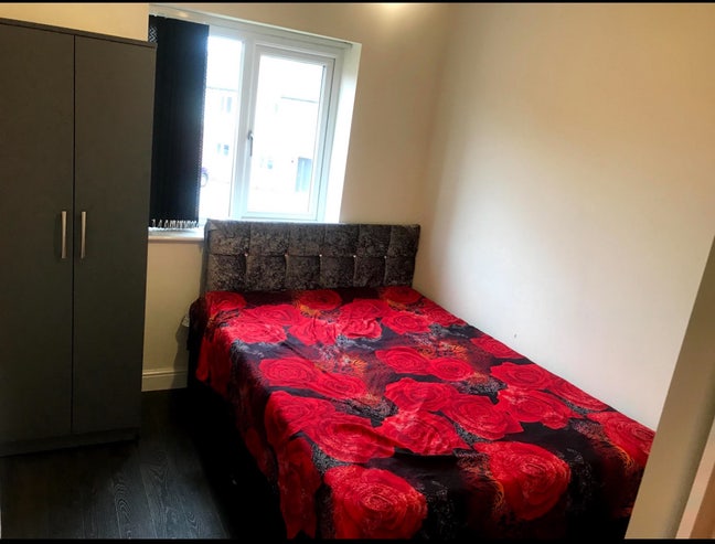 Room to Rent  Main Photo