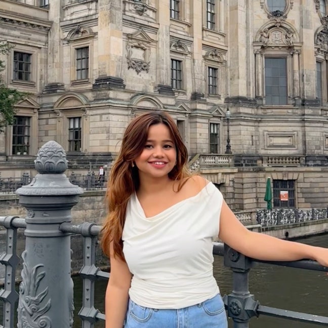 WorkingProfessional Looking for Double Room (&pound;700) Main Photo