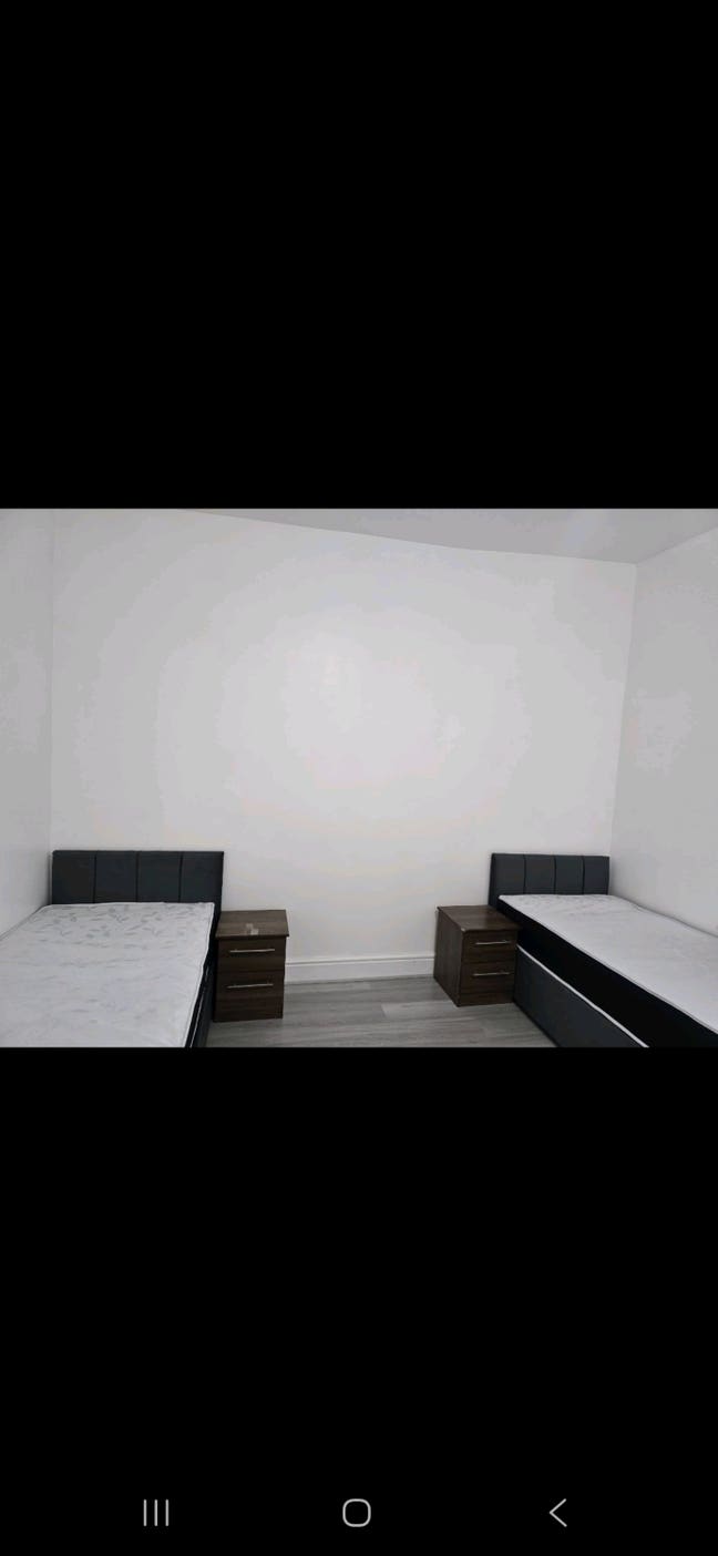 Room for rent Main Photo