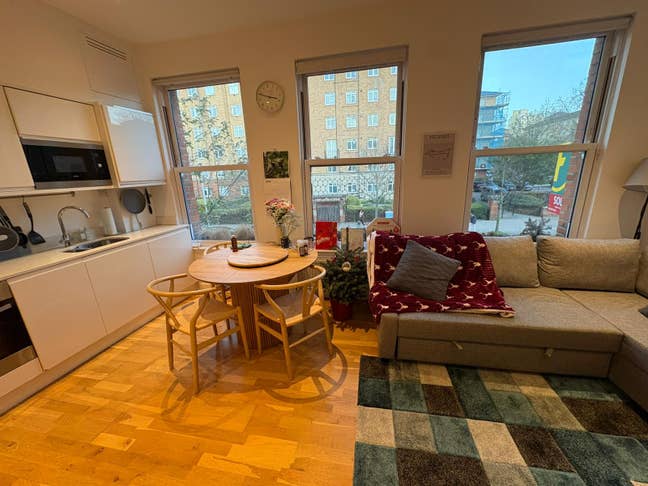 Double Room in 2-bed flat | Nine Elms Main Photo