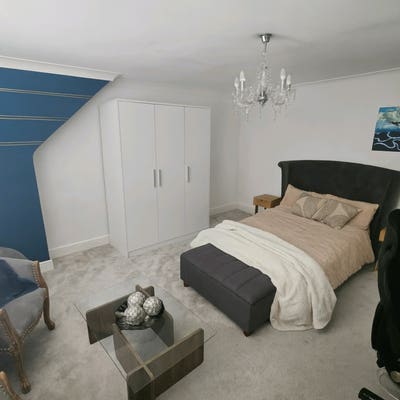 Spacious Master size  room in Lux Home Main Photo