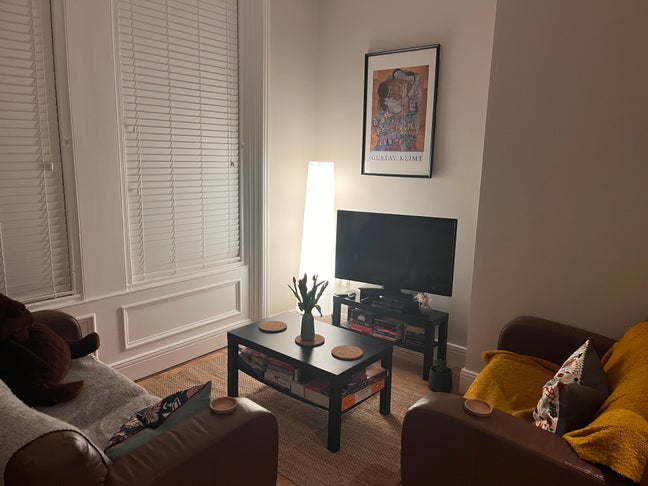 Seeking flatmate for Jesmond 2 bed :)  Main Photo