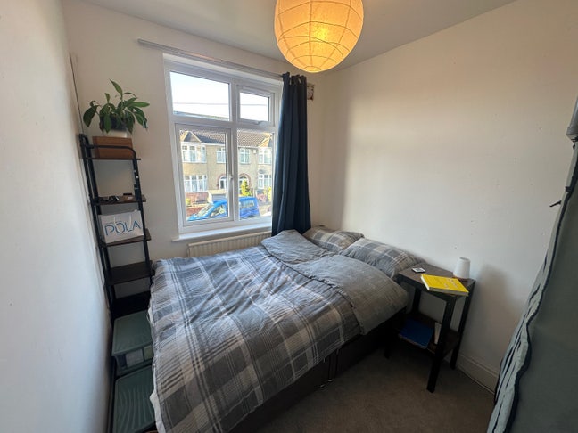 Small Double Room in a Friendly, Homely House Main Photo