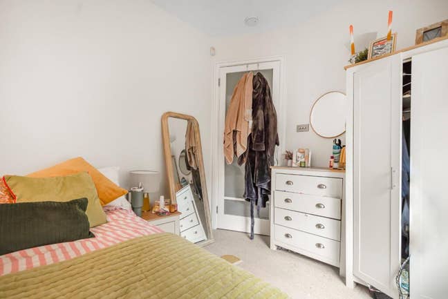 Sublet -  double bedroom in Brixton Main Photo