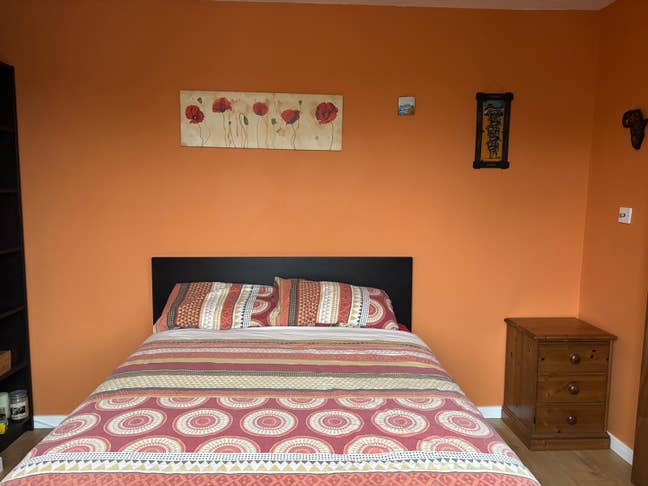 Double Room with Garden View - Live in Landladies Main Photo