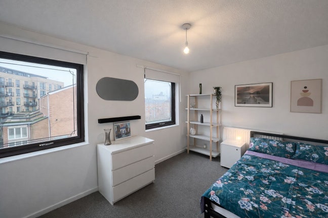 Beautiful room in the heart of Dalston Main Photo