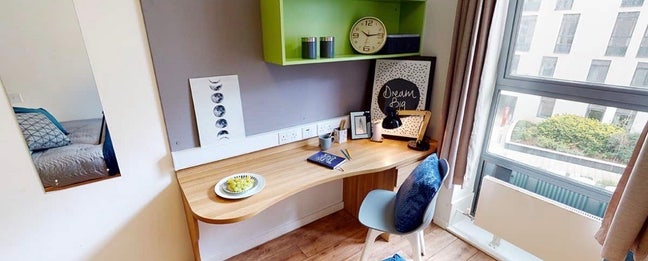 En-Suite Room Available – Wembley Park Main Photo