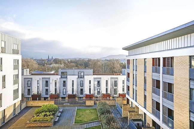 1 Bed Flat near Western General - Bills inc Main Photo