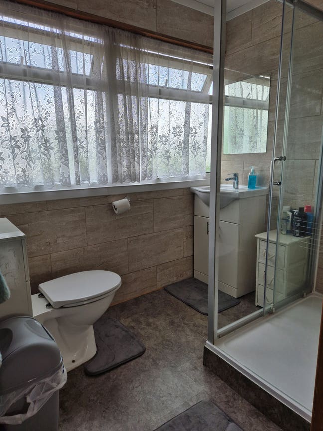 Single room for rent Main Photo