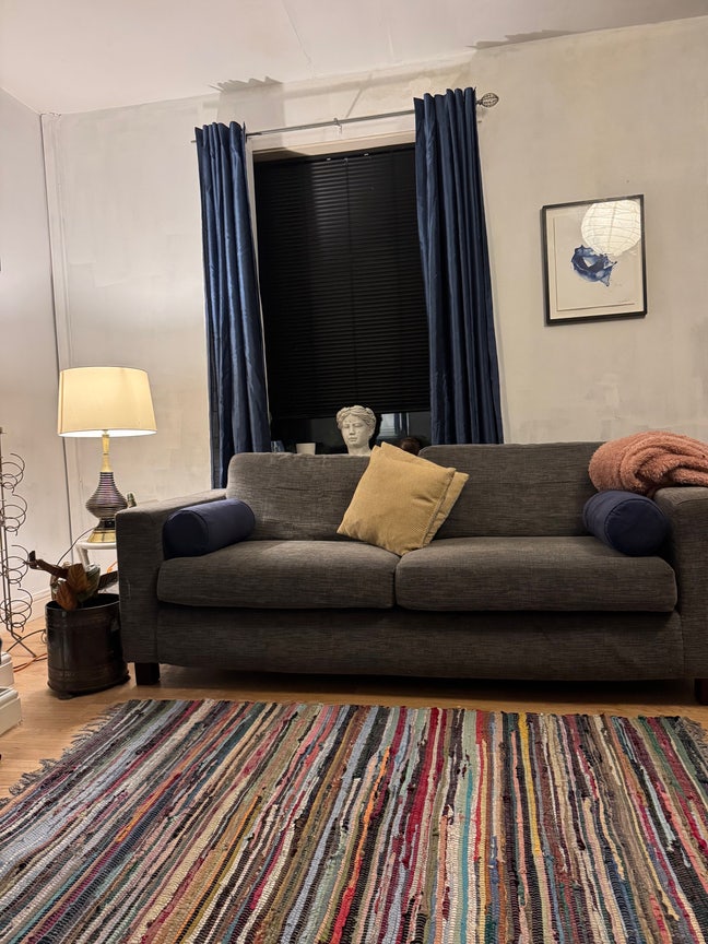 Temporary room in beautiful stone canal cottage Main Photo