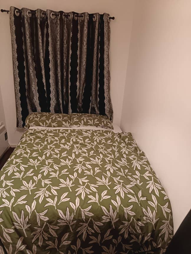 A Double Room in 2 Bed Apartment  Main Photo