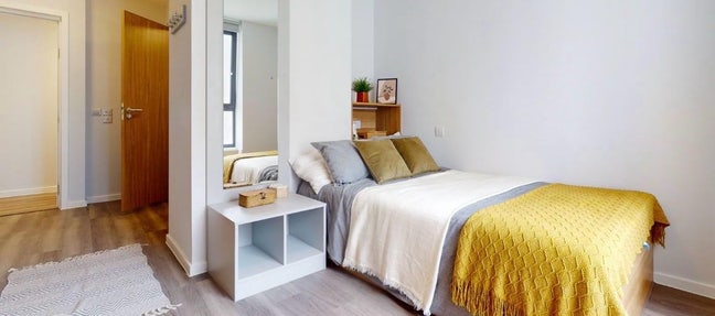 En-suite Room to Rent – Wembley Park Main Photo