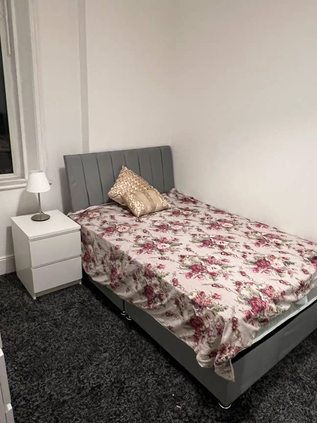 Double room in a Beautiful brand new HMO Main Photo