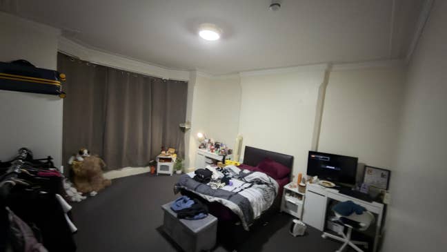 Affordable 3 Rooms in 6BHK House Main Photo