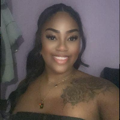 Professional Female seeks a double room Main Photo