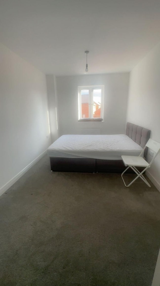 Large double room Available from 30th January  Main Photo