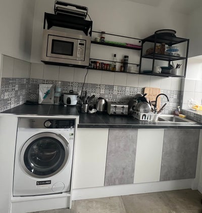 2 bedroom apartment to share in central Cranfield  Main Photo