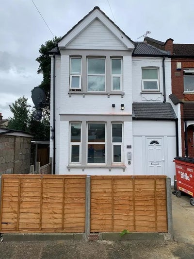 Studio Flat in London, Harrow HA3  Main Photo