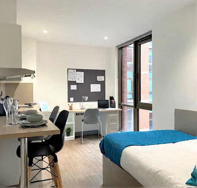 Great Patrick studio with Dual occupants for Rent  Main Photo