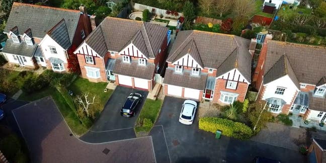 Single bedroom, bills&council tax included Main Photo