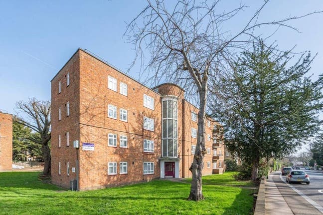 3 rooms, Forest Hill (South East) | SE23  Main Photo