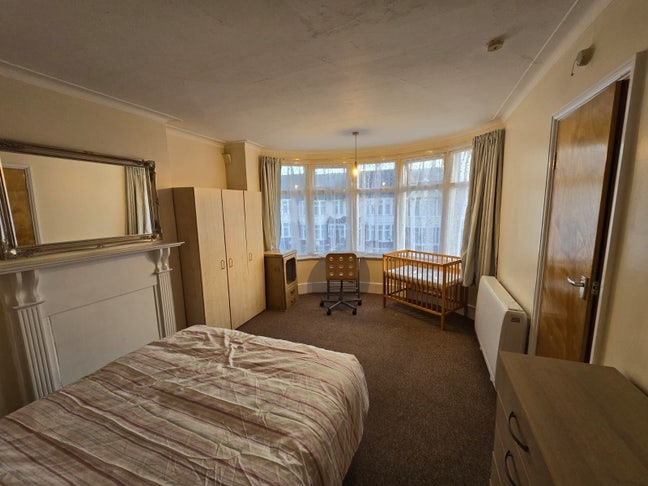All Bills Included - Studio Flat in Palmers Green Main Photo
