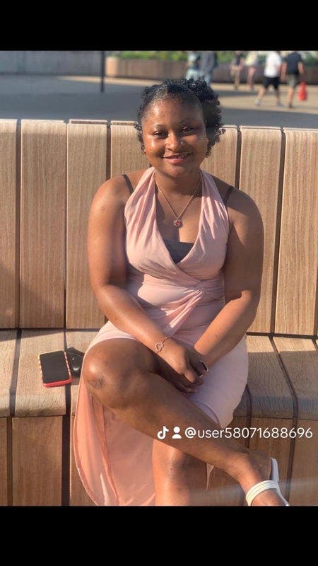 26 year old Female seeks a single or double room Main Photo