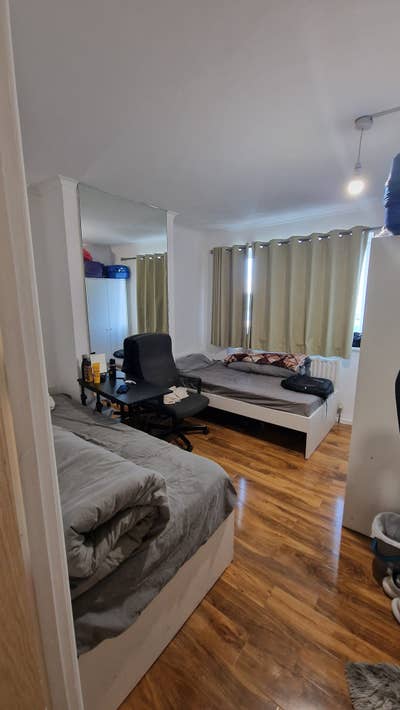 Spacious Double Room Bills Included Main Photo