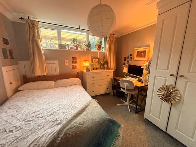 Friendly Northcote Road House Main Photo