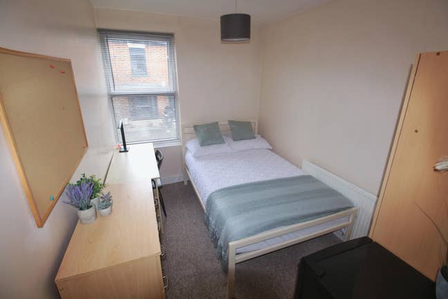 🏡 Modern Double Room Available!  Main Photo