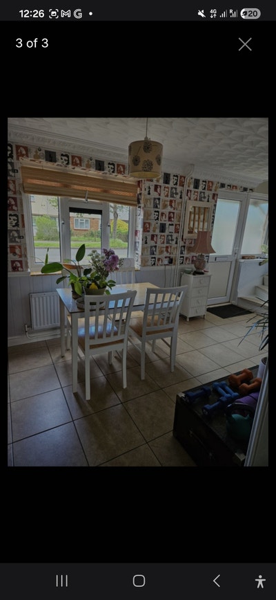 Double room for short term let / females preferred Main Photo
