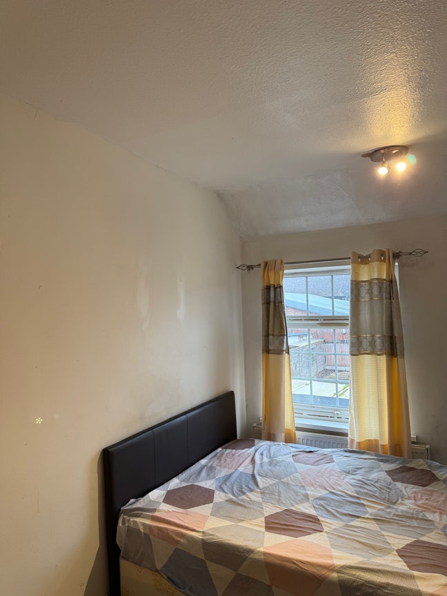 Nice and Clean Double Room in Hayes Town Main Photo