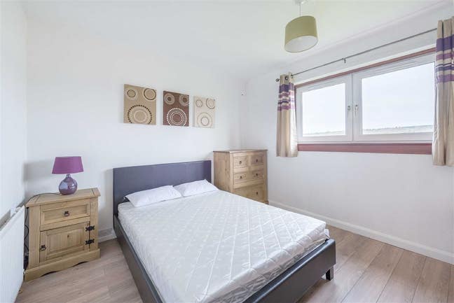 Short term double room available  Main Photo
