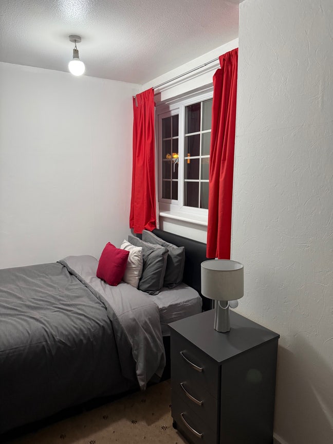 Room for rent  Main Photo