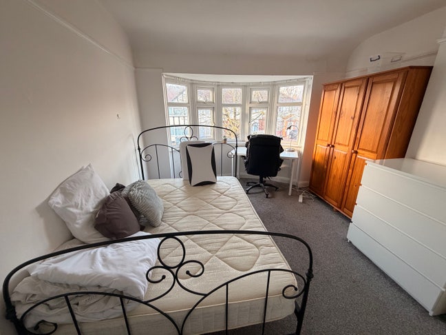 Double Room for Rent in Harrow Main Photo