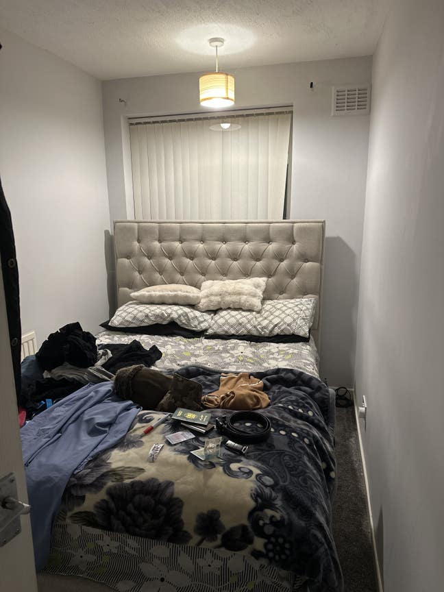 Single furnished room with shared kitchen Main Photo