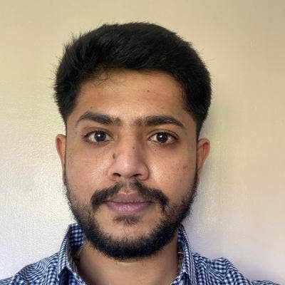 Professional Male seeks a single or double room Main Photo