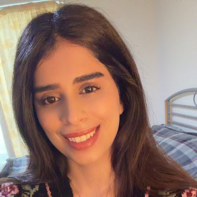 Professional Female seeks a single or double room Main Photo