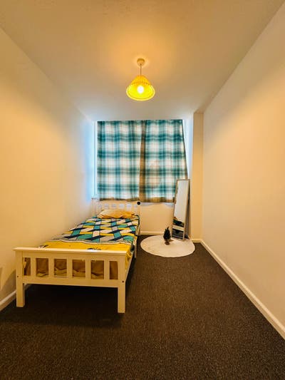 Nice and quiet room.  Main Photo