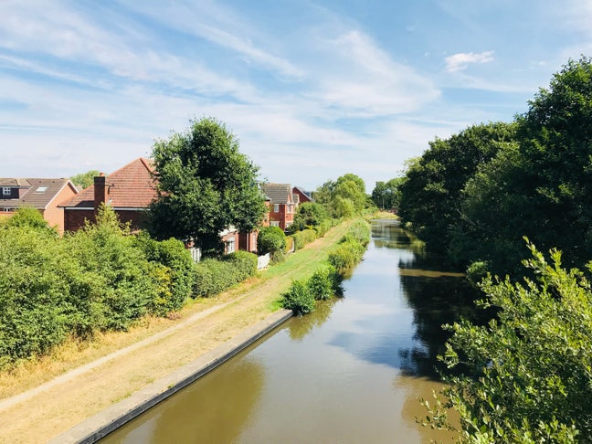 En-suite  DBL Room Exec House Fradley  Lichfield  Main Photo