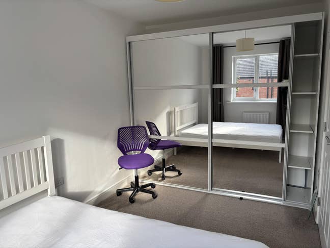 Ancoats area lovely double bedroom will be availab Main Photo