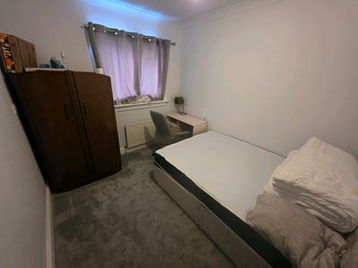 Double room fully furnished  Main Photo