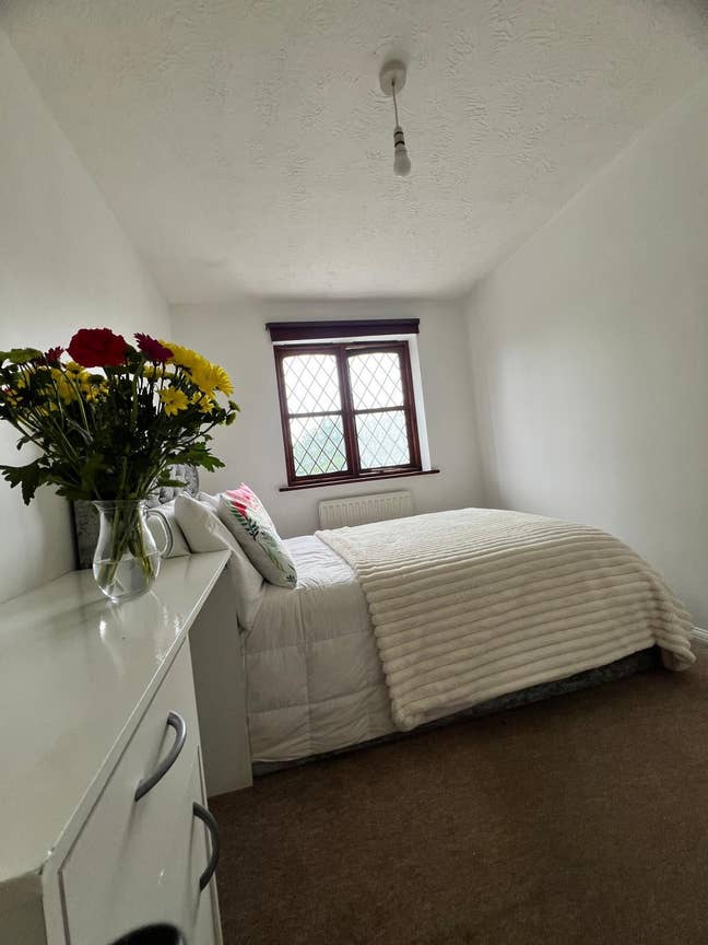 Available Immediately! - -All Bills Include  Main Photo