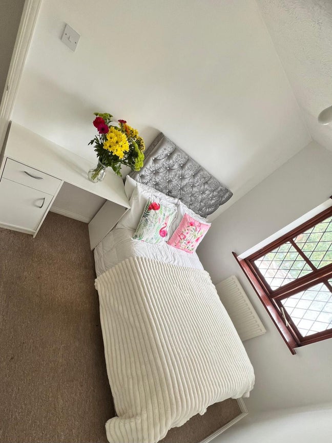 Available Immediately! - -All Bills Include  Main Photo