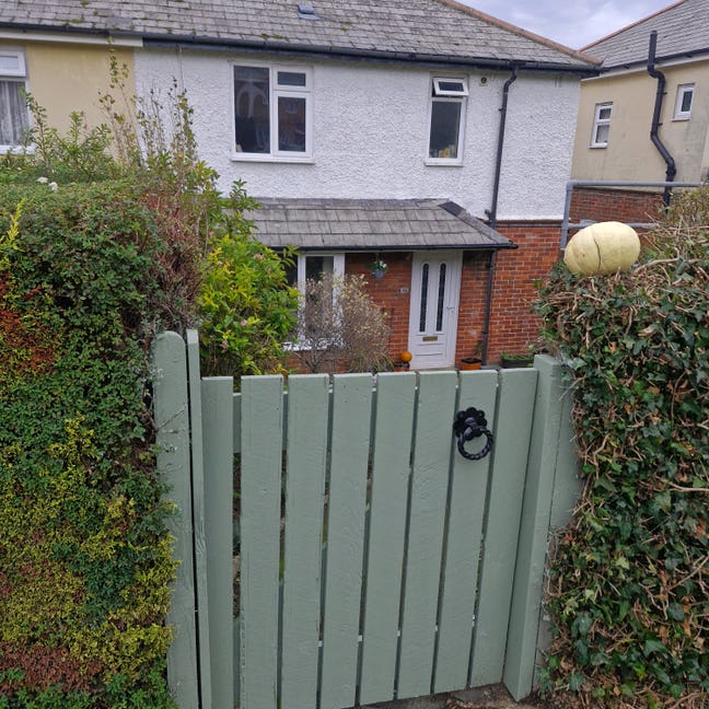 3 bed house in newport. Main Photo