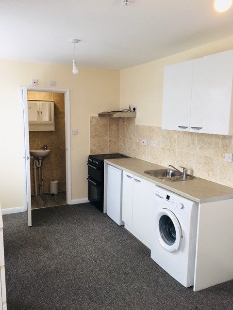 Excellent studio - Palmers Green N13 Main Photo