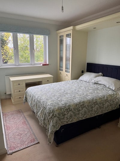 Double Bedroom with Shared Family Kitchen  Main Photo