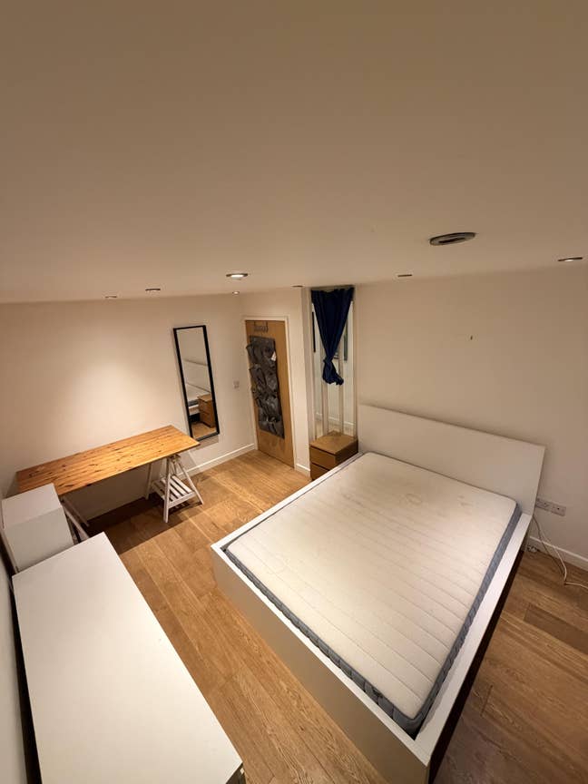 Double Room with En-Suite - Central Bristol Main Photo