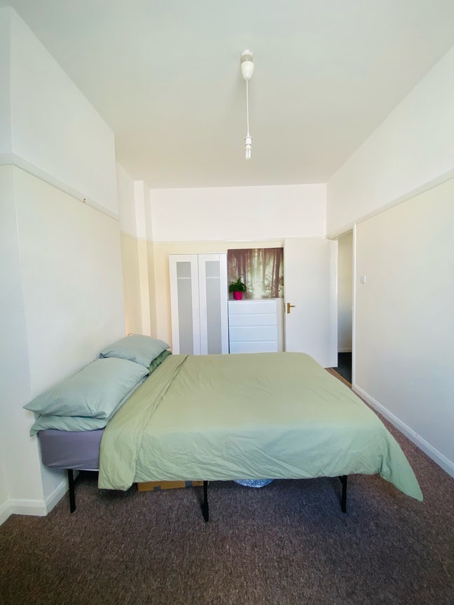 Whole property sublet  Main Photo