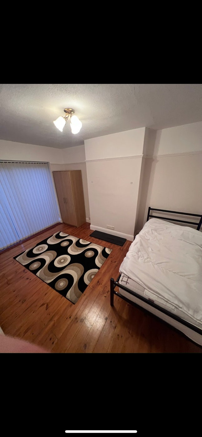 One bedroom  Main Photo